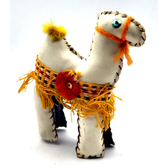 CAMELS Vintage Miniatures Lot of 5 Mixed Media 4-10" Hand Crafted - Picture 4 of 12